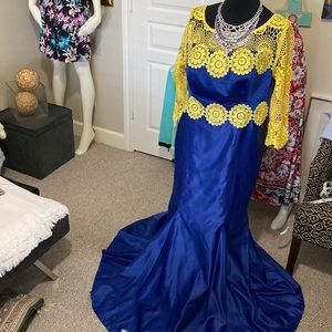 Wedding attire is perfect in royal blue and yellow!